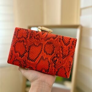 RED SNAKE PRINT CLUTCH 👛💃🪩